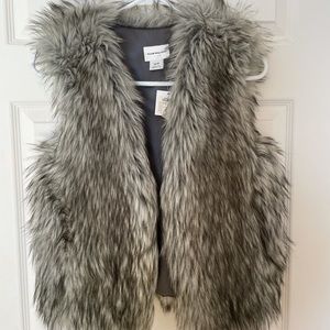 NWT club Monaco faux fur vest size XS